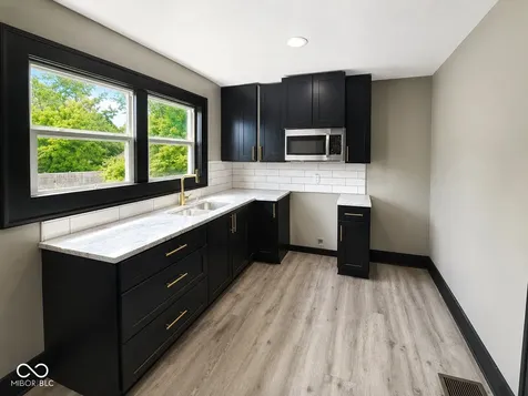2421 Coyner Avenue Indianapolis IN 46218
