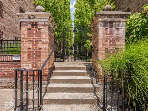 450 E Ohio Street Indianapolis IN 46204