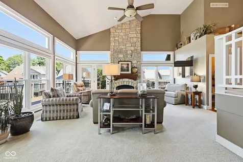11240 Blackwalnut Point Indianapolis IN 46236