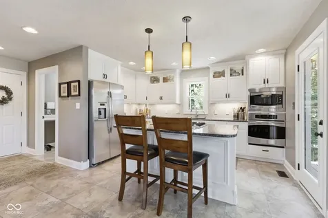 11240 Blackwalnut Point Indianapolis IN 46236