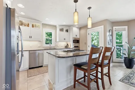 11240 Blackwalnut Point Indianapolis IN 46236