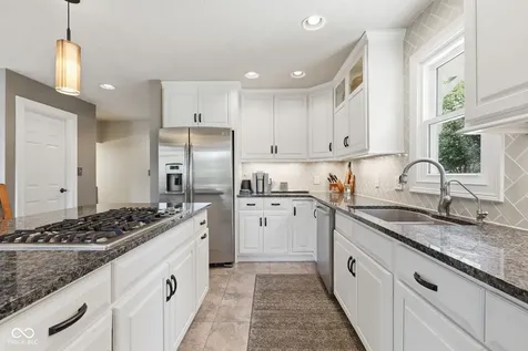 11240 Blackwalnut Point Indianapolis IN 46236