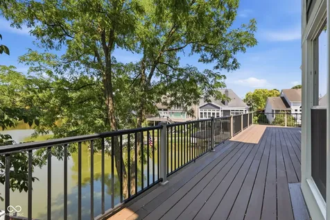 11240 Blackwalnut Point Indianapolis IN 46236