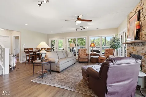 11240 Blackwalnut Point Indianapolis IN 46236