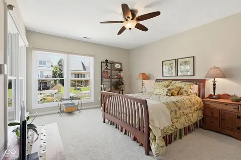 11240 Blackwalnut Point Indianapolis IN 46236