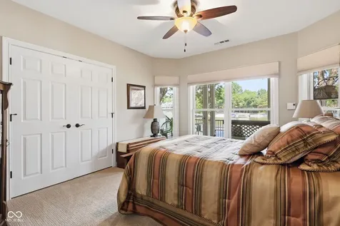 11240 Blackwalnut Point Indianapolis IN 46236