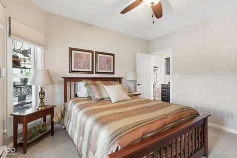11240 Blackwalnut Point Indianapolis IN 46236