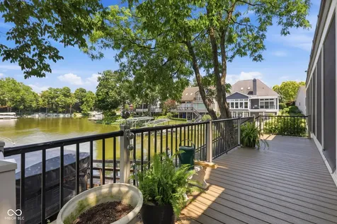 11240 Blackwalnut Point Indianapolis IN 46236