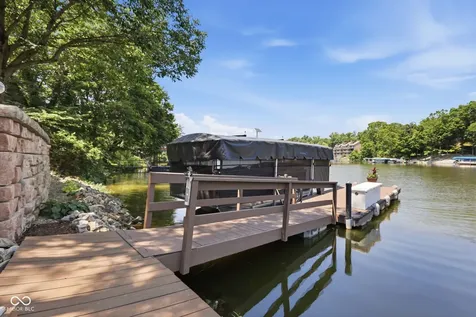 11240 Blackwalnut Point Indianapolis IN 46236