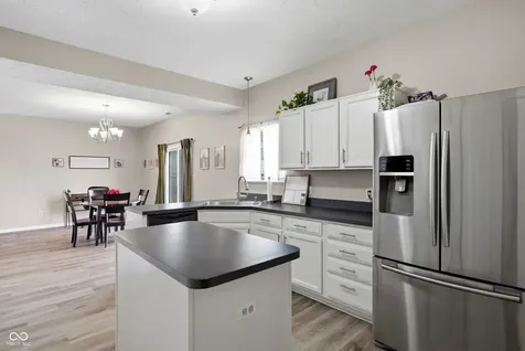 3158 Monterey Drive Whiteland IN 46184