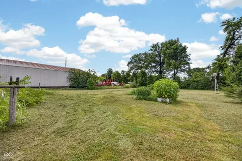 6131 W 100 N Switz City IN 47465