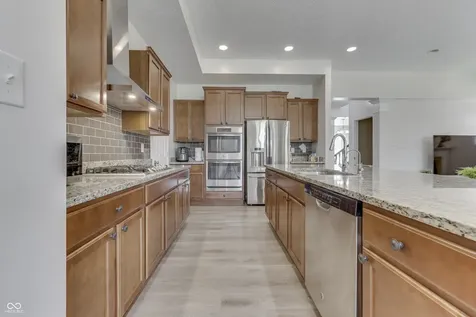6258 Royal Alley Place Indianapolis IN 46237