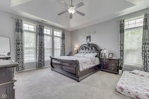 6258 Royal Alley Place Indianapolis IN 46237