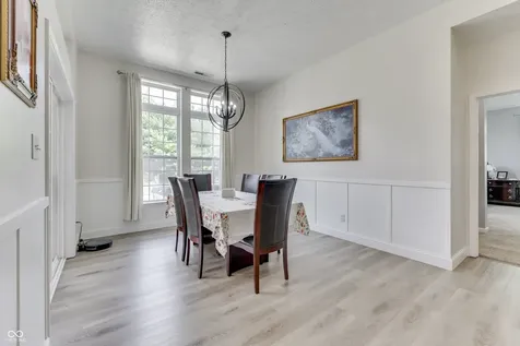 6258 Royal Alley Place Indianapolis IN 46237
