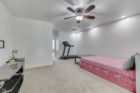 6258 Royal Alley Place Indianapolis IN 46237