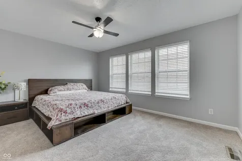6258 Royal Alley Place Indianapolis IN 46237