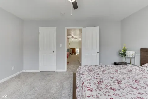 6258 Royal Alley Place Indianapolis IN 46237