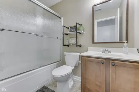 6258 Royal Alley Place Indianapolis IN 46237