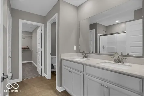 16161 Lavina Lane Fishers IN 46040