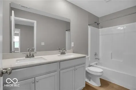 16161 Lavina Lane Fishers IN 46040