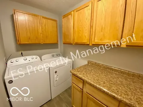 10902 Glenayr Drive Camby IN 46113