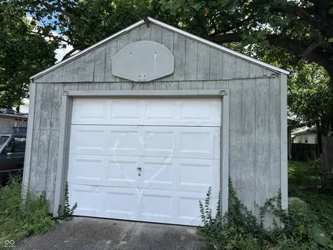 40 S Chester Avenue Indianapolis IN 46201
