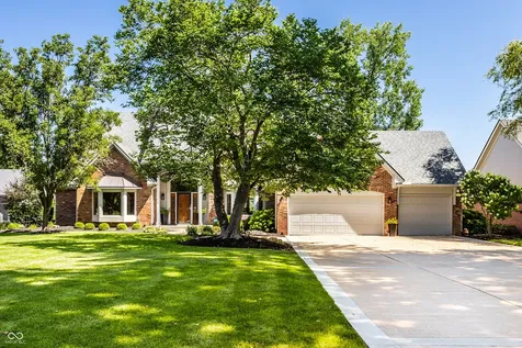 5704 E Fall Creek Parkway North Drive Indianapolis IN 46226