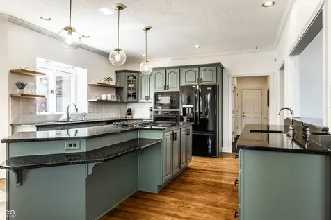 5704 E Fall Creek Parkway North Drive Indianapolis IN 46226