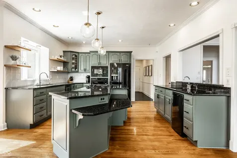 5704 E Fall Creek Parkway North Drive Indianapolis IN 46226