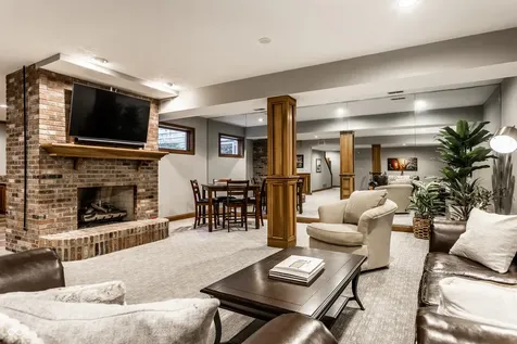 5704 E Fall Creek Parkway North Drive Indianapolis IN 46226