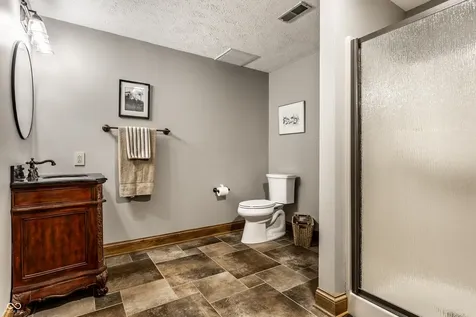 5704 E Fall Creek Parkway North Drive Indianapolis IN 46226