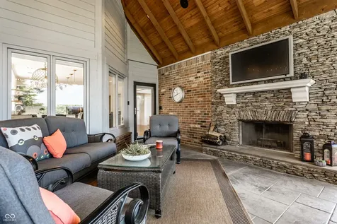5704 E Fall Creek Parkway North Drive Indianapolis IN 46226