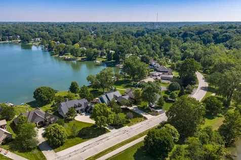 5704 E Fall Creek Parkway North Drive Indianapolis IN 46226