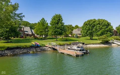 5704 E Fall Creek Parkway North Drive Indianapolis IN 46226
