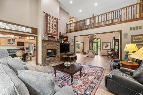 9020 Shetland Lane Indianapolis IN 46278