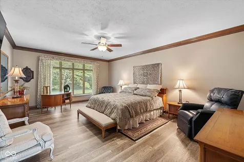 9020 Shetland Lane Indianapolis IN 46278