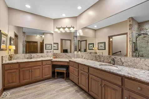 9020 Shetland Lane Indianapolis IN 46278