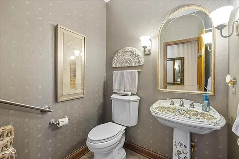 9020 Shetland Lane Indianapolis IN 46278