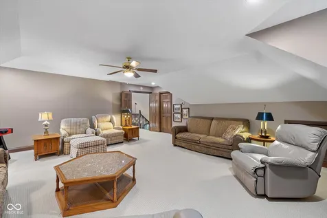 9020 Shetland Lane Indianapolis IN 46278