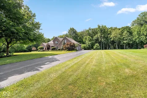 9020 Shetland Lane Indianapolis IN 46278