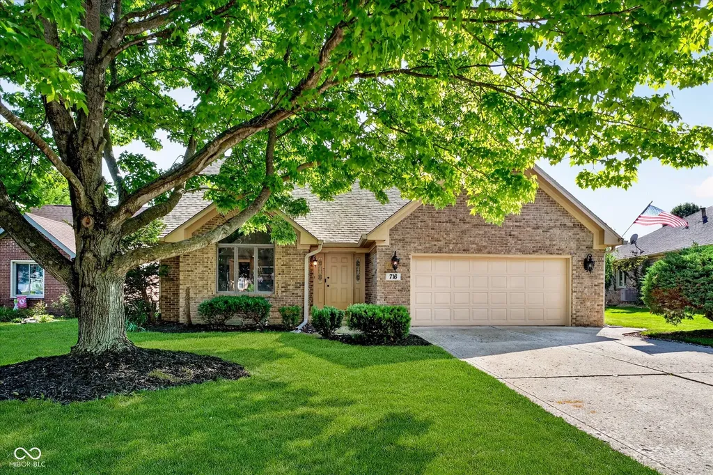 716 Royal Troon Court Avon IN 46123