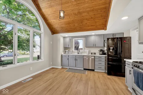 716 Royal Troon Court Avon IN 46123