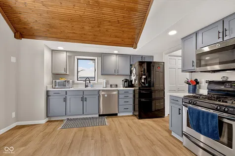 716 Royal Troon Court Avon IN 46123