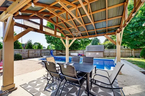 716 Royal Troon Court Avon IN 46123