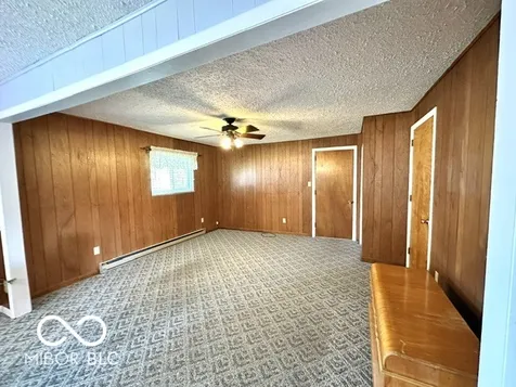 602 Elm Beech Grove IN 46107