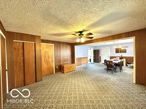 602 Elm Beech Grove IN 46107