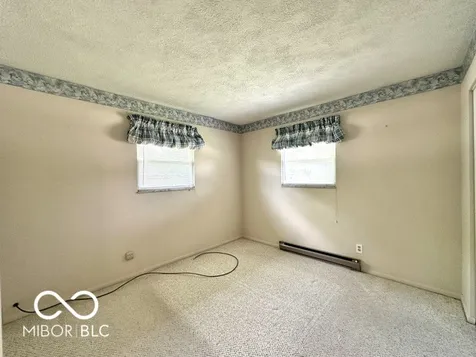 602 Elm Beech Grove IN 46107
