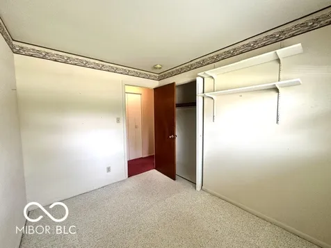 602 Elm Beech Grove IN 46107