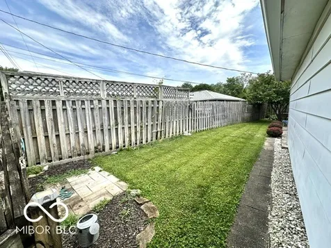 602 Elm Beech Grove IN 46107