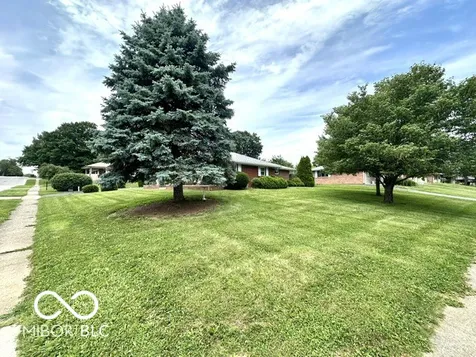 602 Elm Beech Grove IN 46107